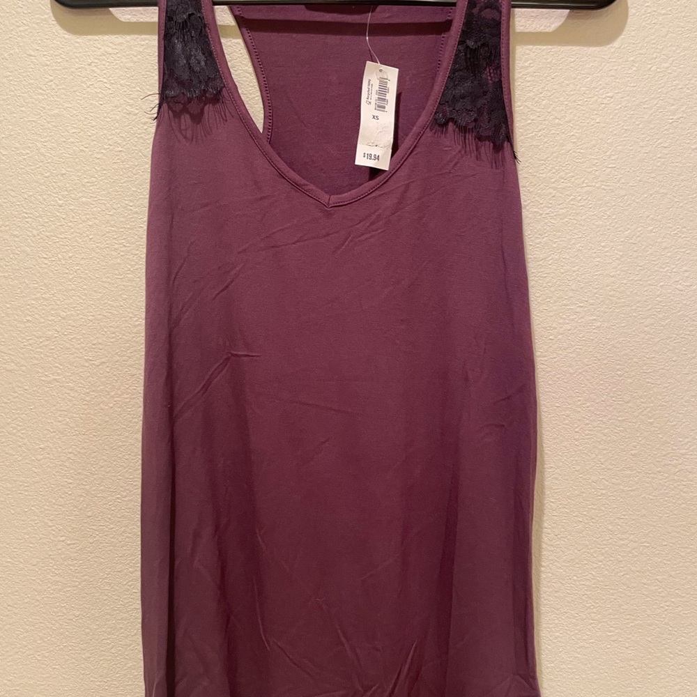 Old Navy  |   NWT Dark purple tank top w/black lace